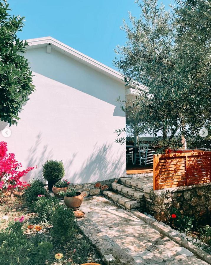 Alevra Dhërmi Exterior foto